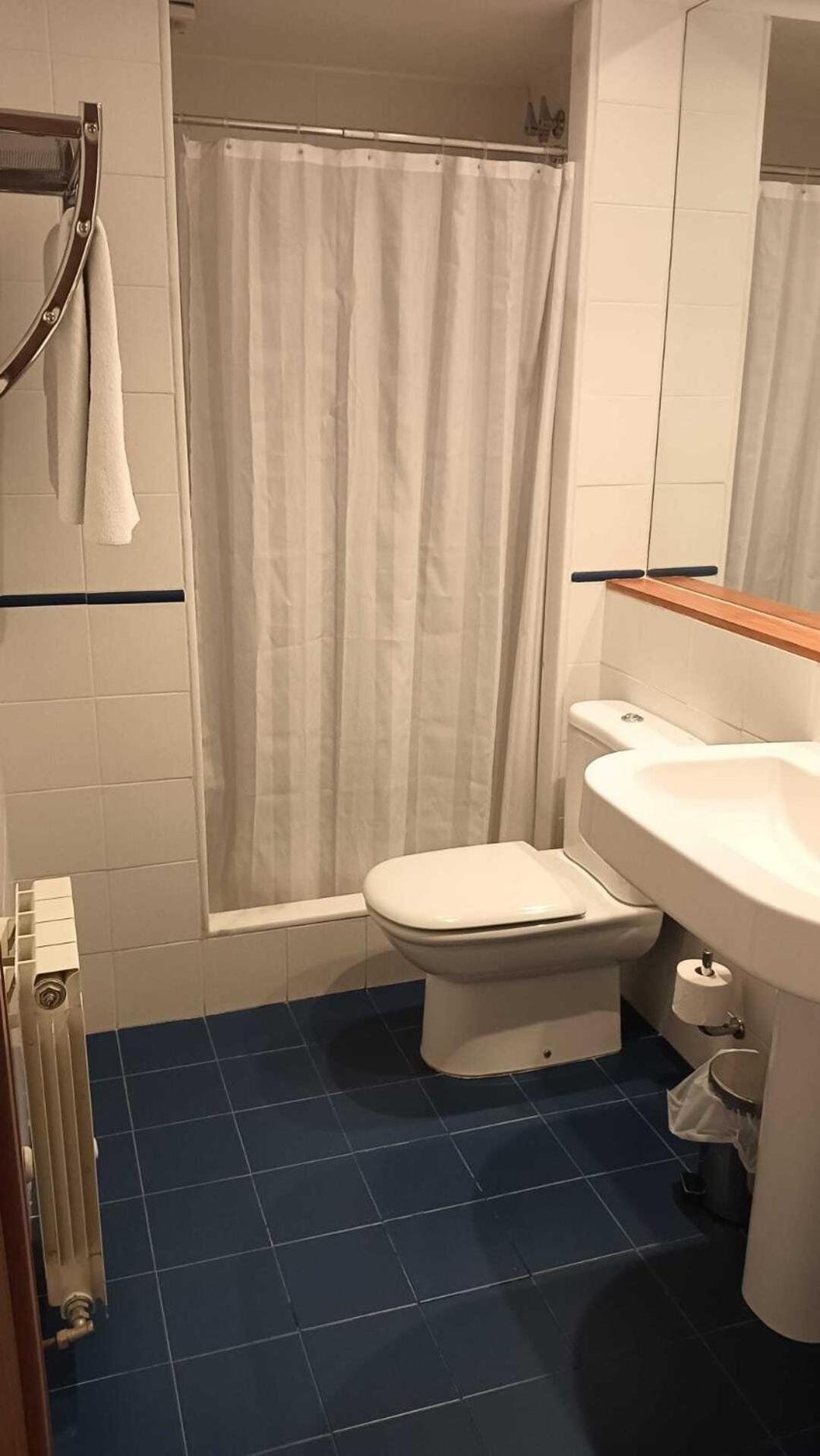 Gastro Hotel La Giraldilla Liérganes Værelse billede
