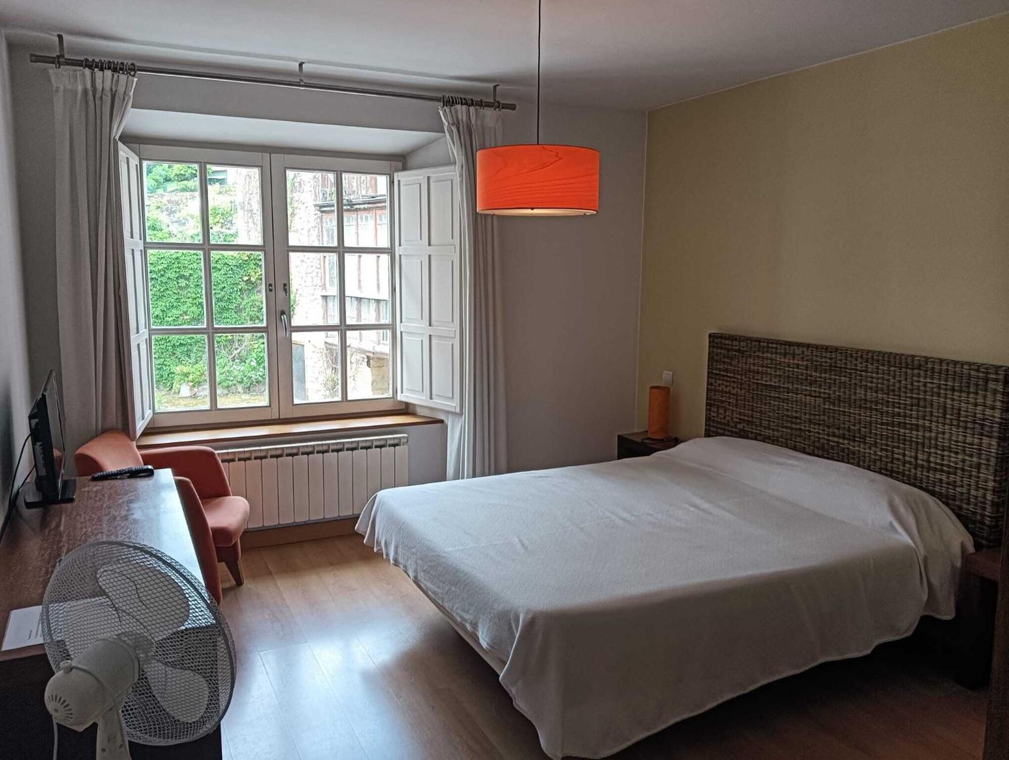 Gastro Hotel La Giraldilla Liérganes Værelse billede